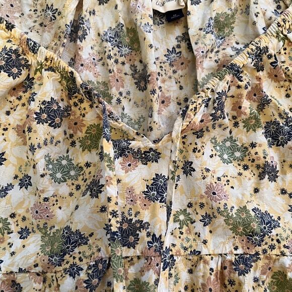 Universal Threads Medium Dress Cute Midi - Picture 3 of 15